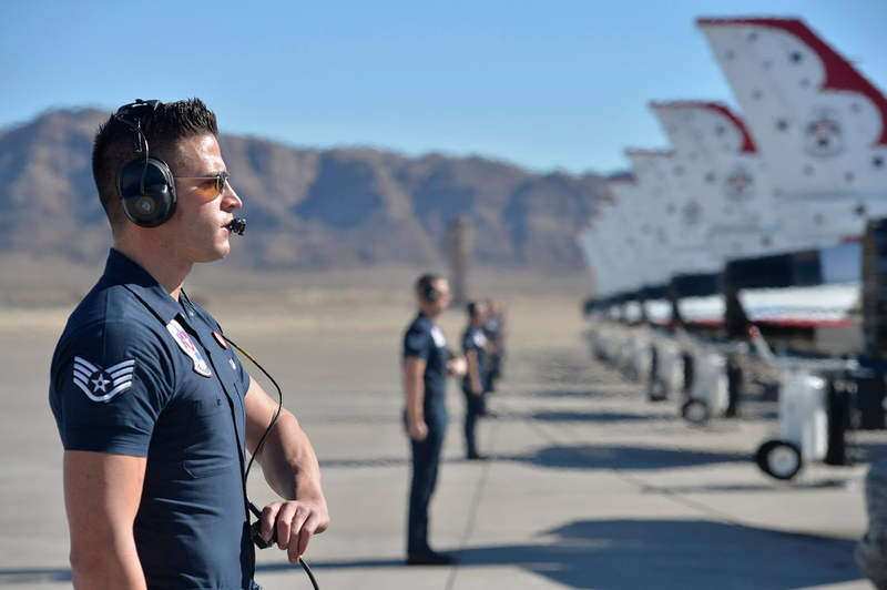 Illustration for article titled Thunderbirds Are Go! Check Out These Sweet Shots Of The Team Readying For The '16 Season